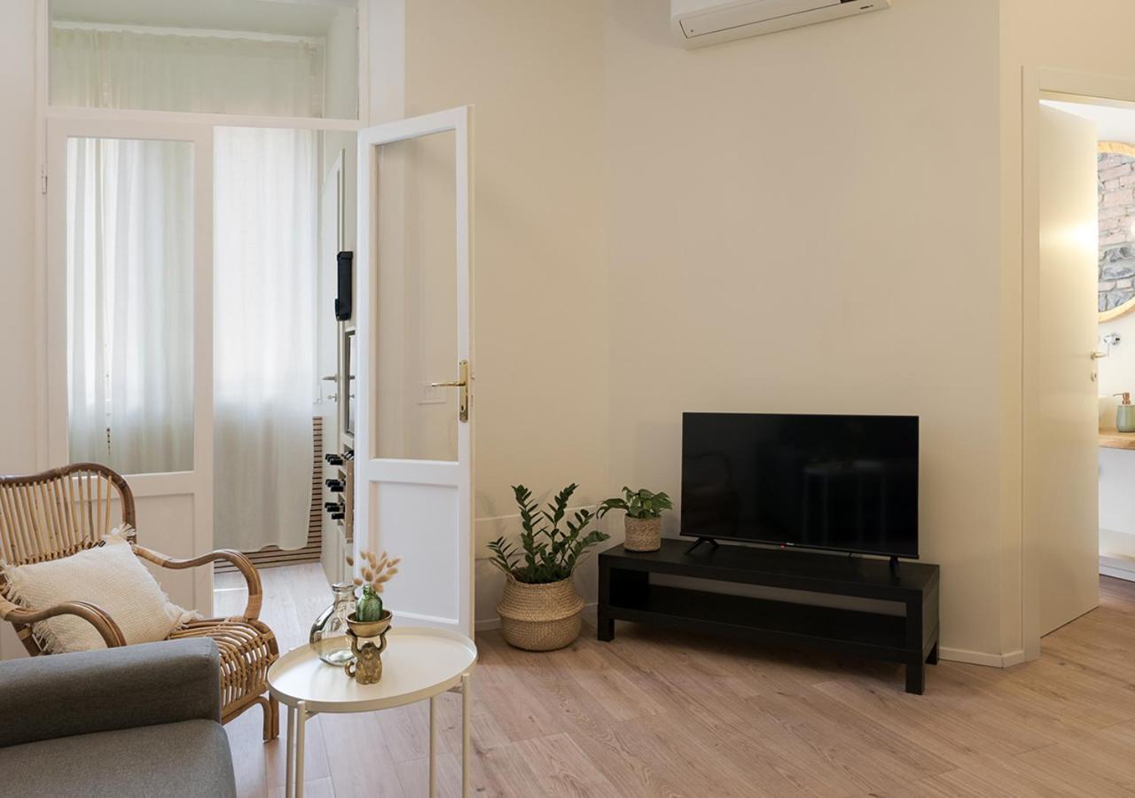 Exclusive Green Apartment - City Center - Como - Near Station Quarto foto